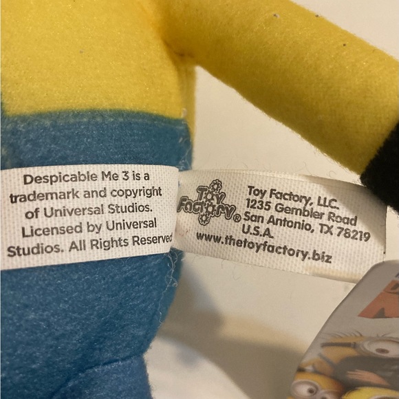 Despicable Me 3 The Minion Stuart One Eye Sad Face Plush 8" - Picture 10 of 14